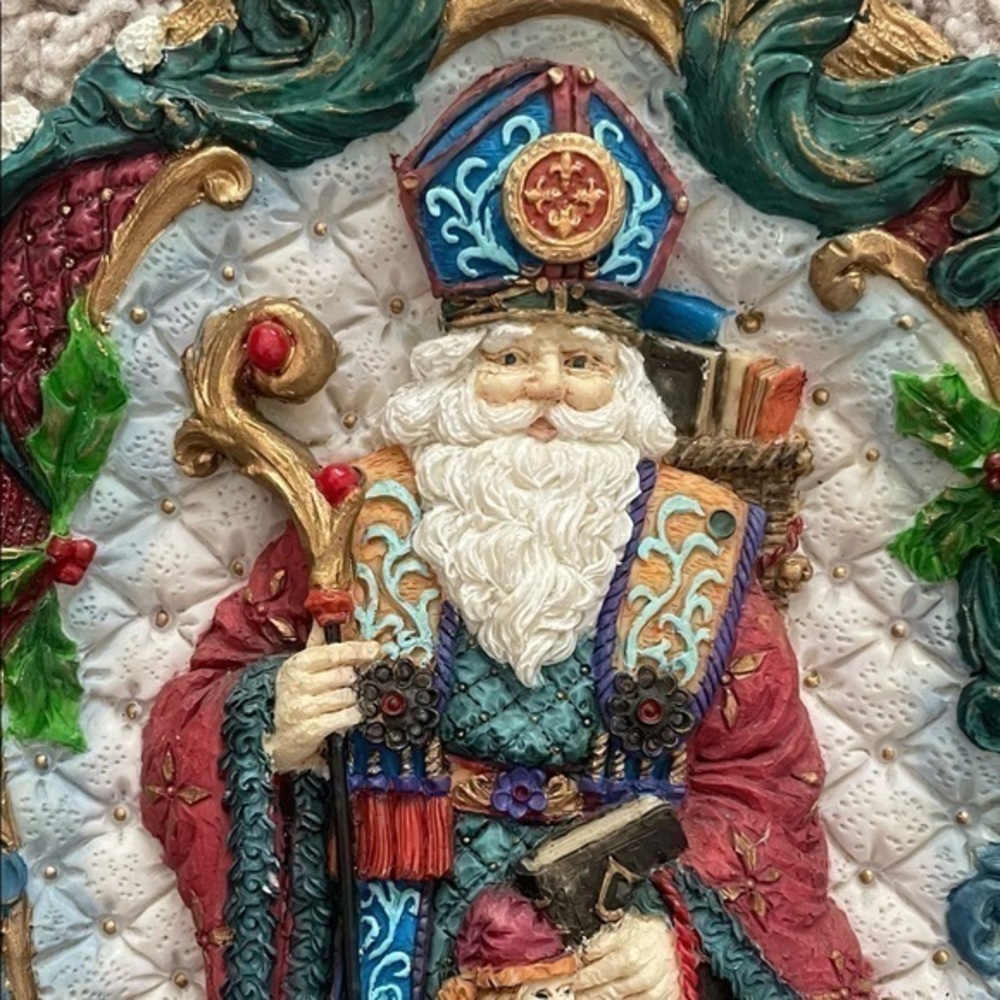 Kriss Kringle Christmas Colorful 3-
D Hanging Wall Plaque Galleria
Lucchese 1996